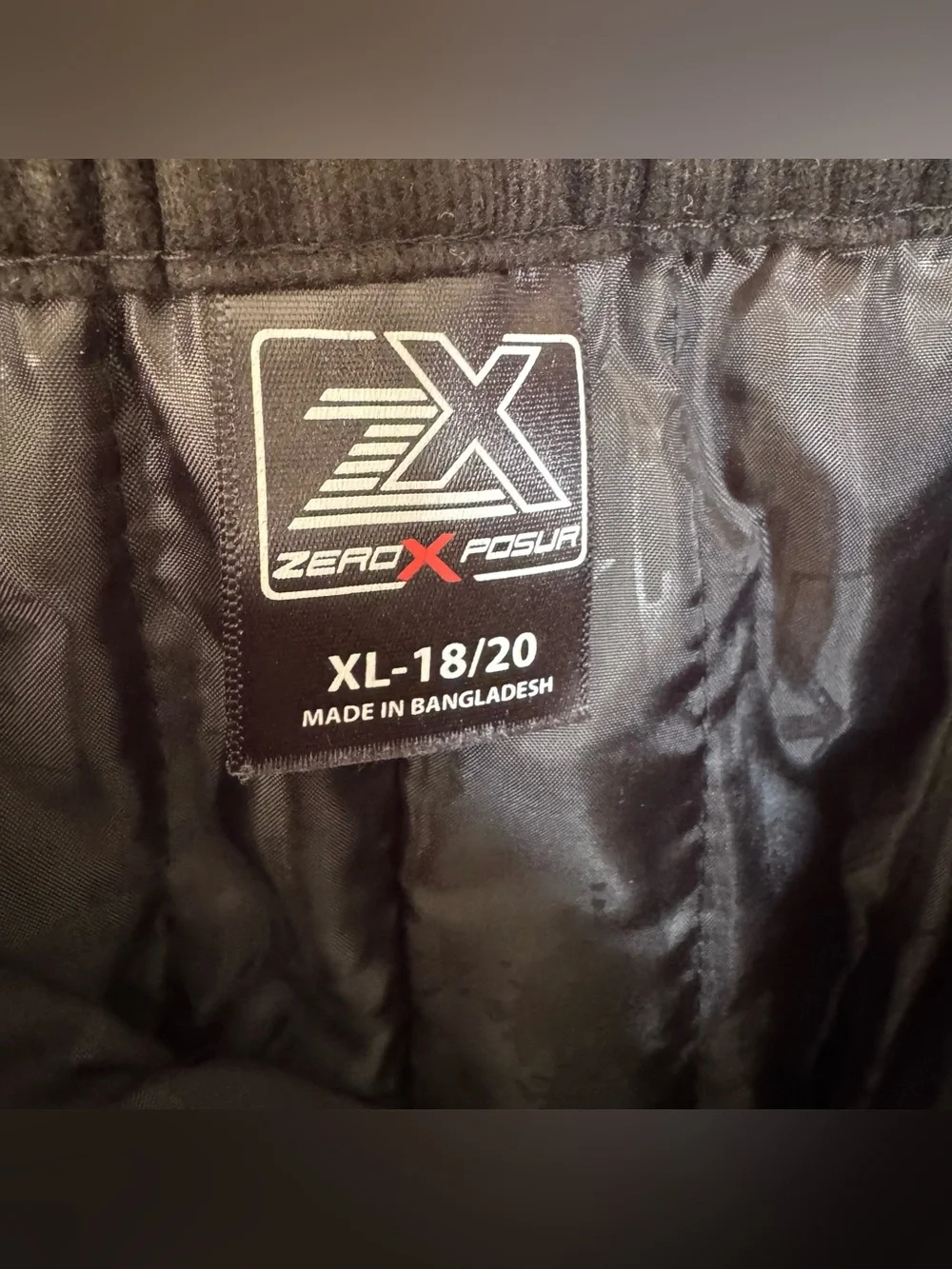 NWT ZeroXposur Size XL Boys or Girls Black Snow Pants